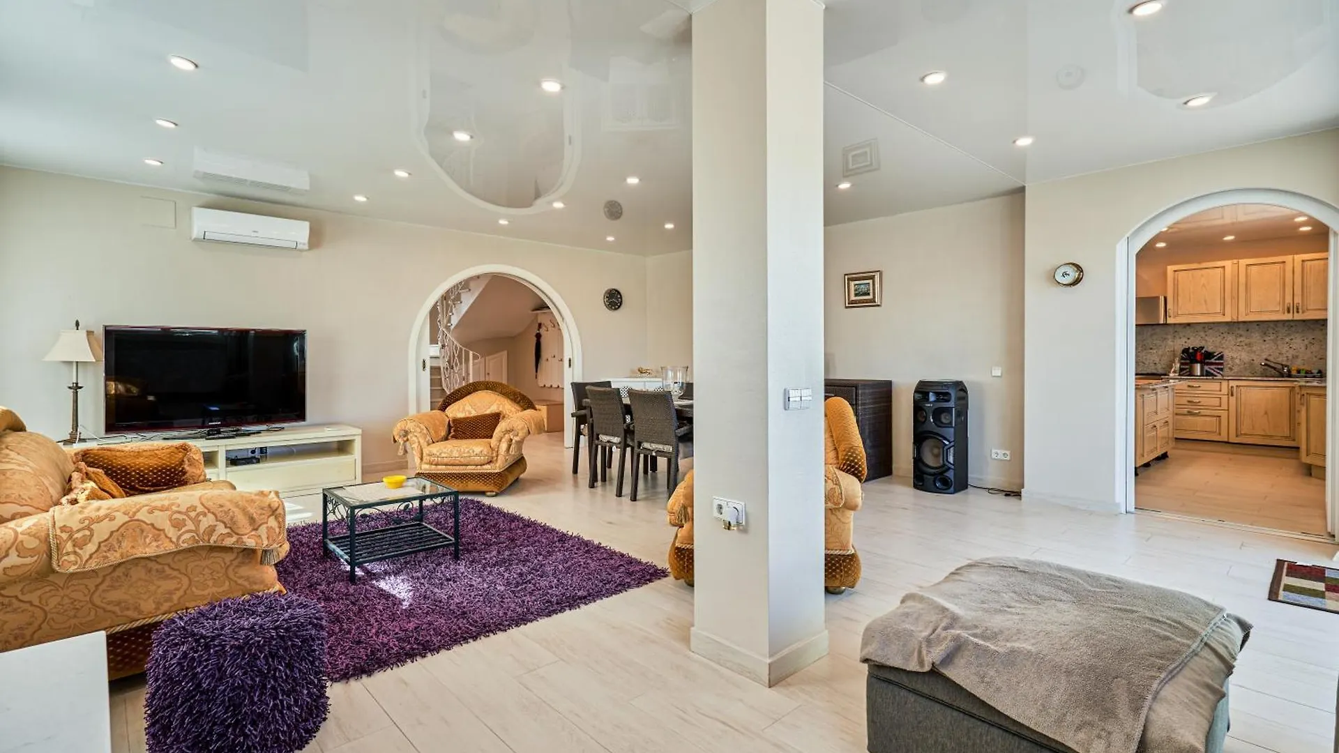Villa Impresionante Al Canal Con Piscina Empuriabrava