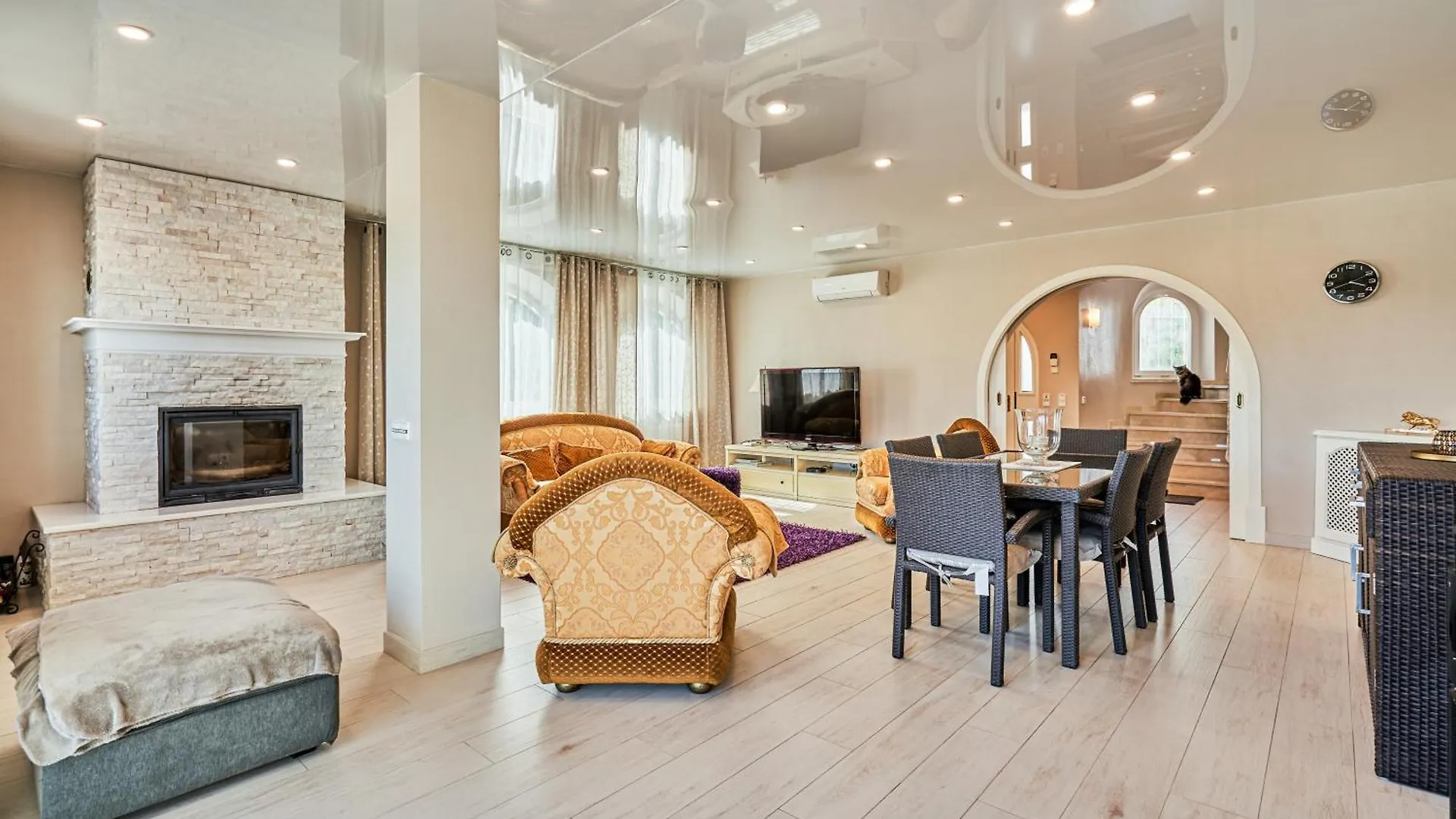 Villa Impresionante Al Canal Con Piscina Empuriabrava