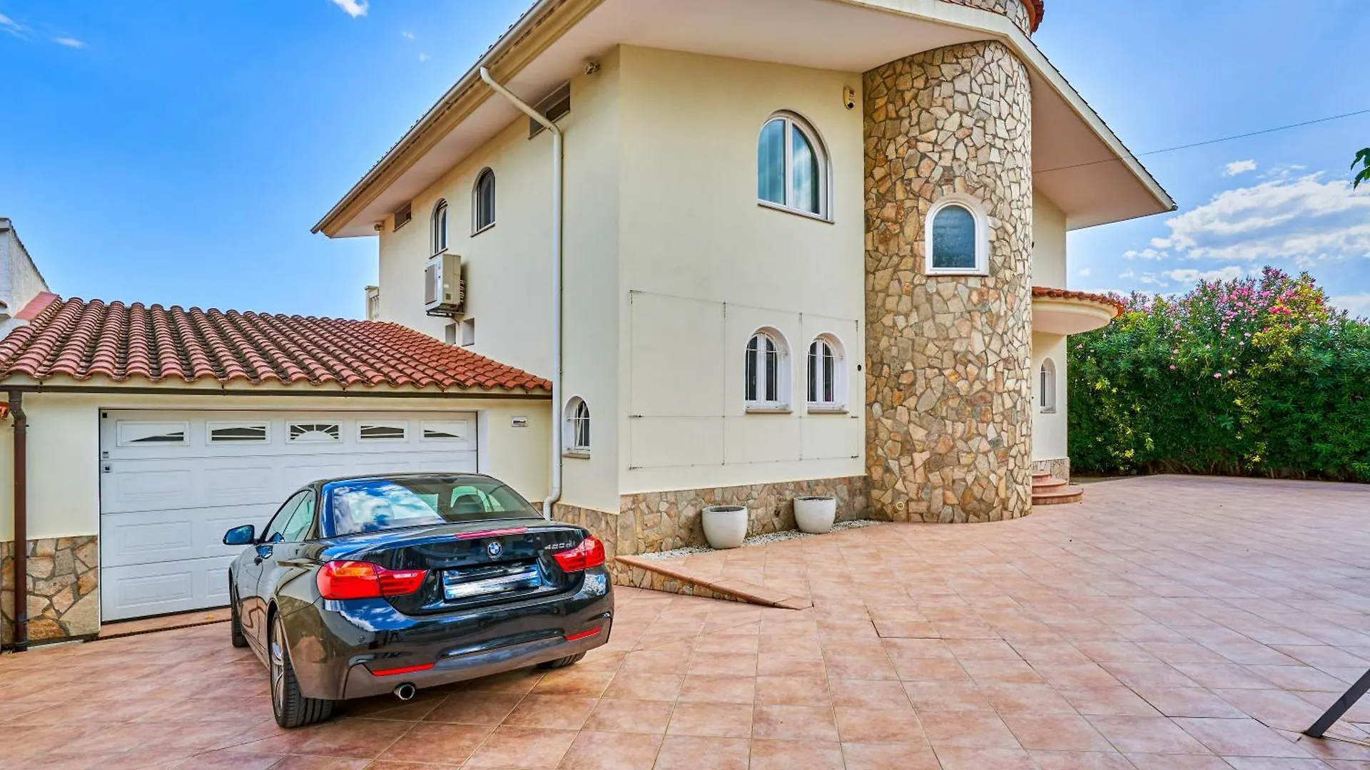 Villa Impresionante Al Canal Con Piscina Empuriabrava
